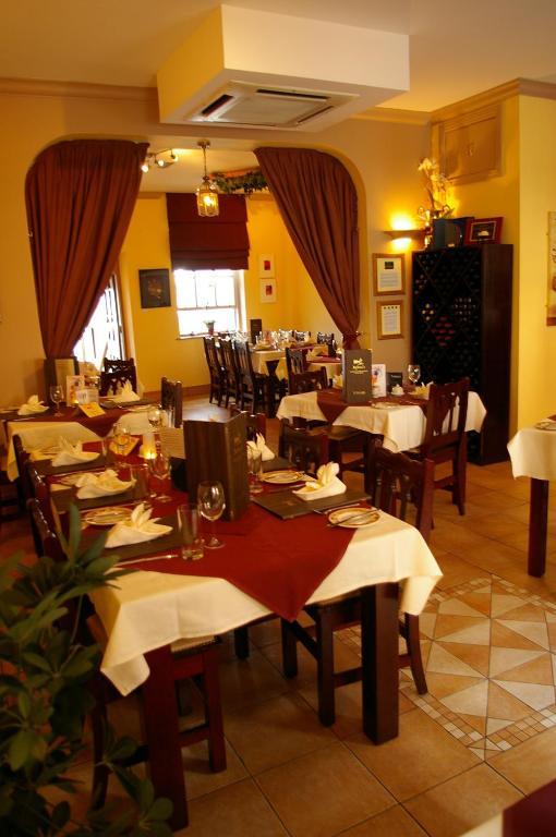 Befani'S Mediterranean Restaurant & Townhouse Clonmel Luaran gambar